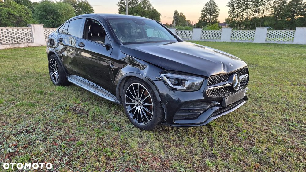Mercedes-Benz GLC 300 d 4Matic 9G-TRONIC AMG Line - 31