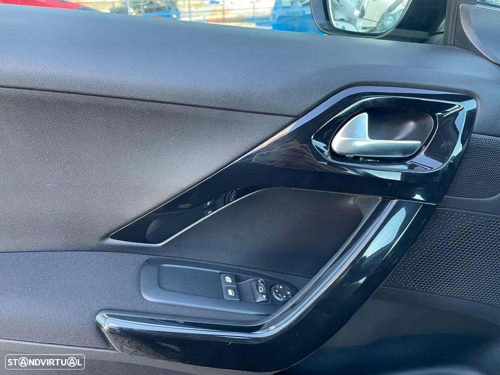 Peugeot 208 1.2 PureTech Style - 10