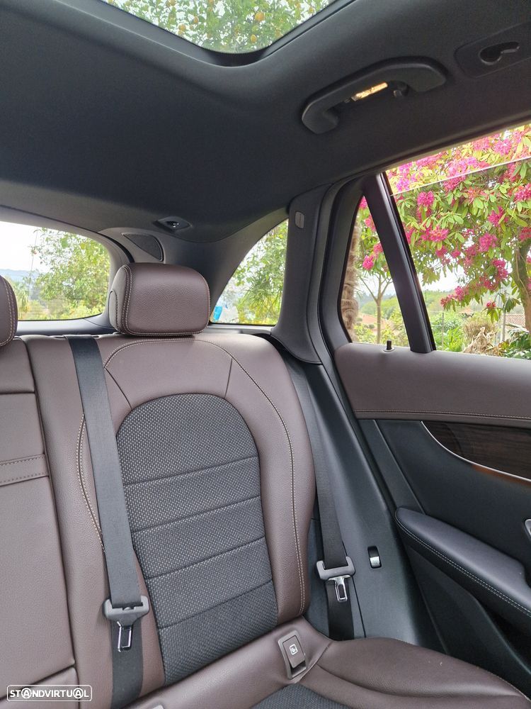 Mercedes-Benz GLC 220 d 4Matic 9G-TRONIC Exclusive - 4