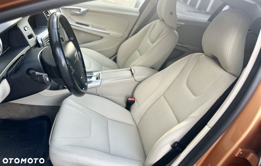 Volvo S60 - 18