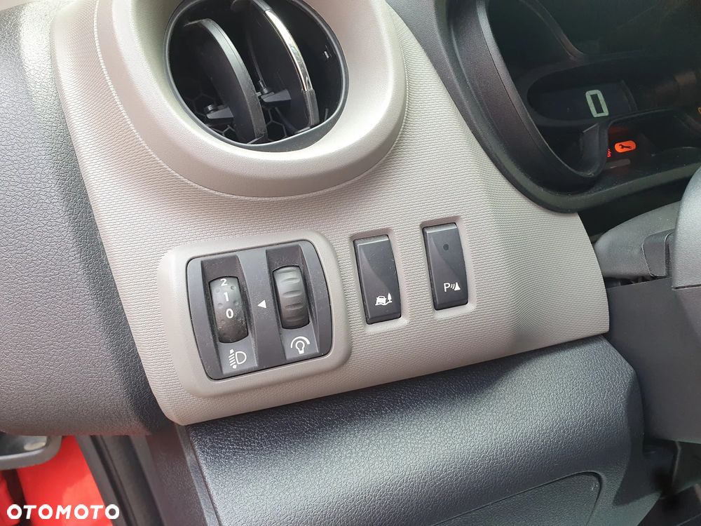 Renault TRAFIC - 17