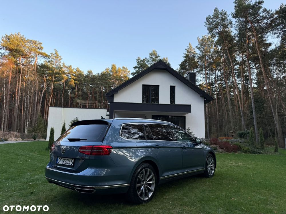 Volkswagen Passat 2.0 TDI SCR (BlueMotion Tech) 4Mot DSG Highline - 11