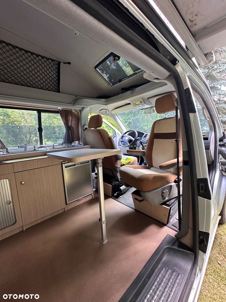 Volkswagen T5 - 23