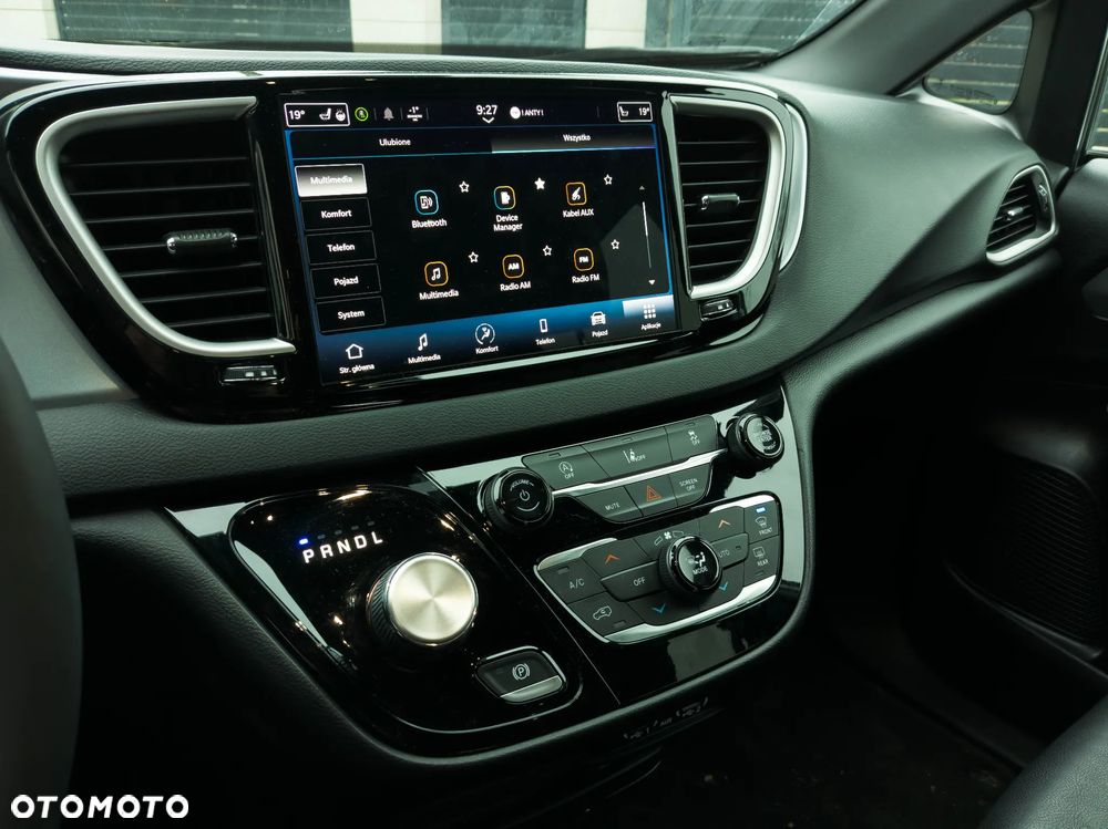 Chrysler Pacifica - 18