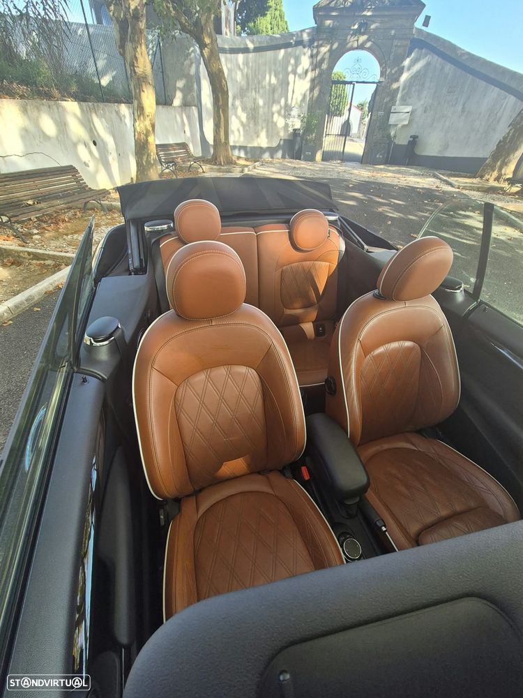 MINI Cabrio Cooper Auto. Essential - 25