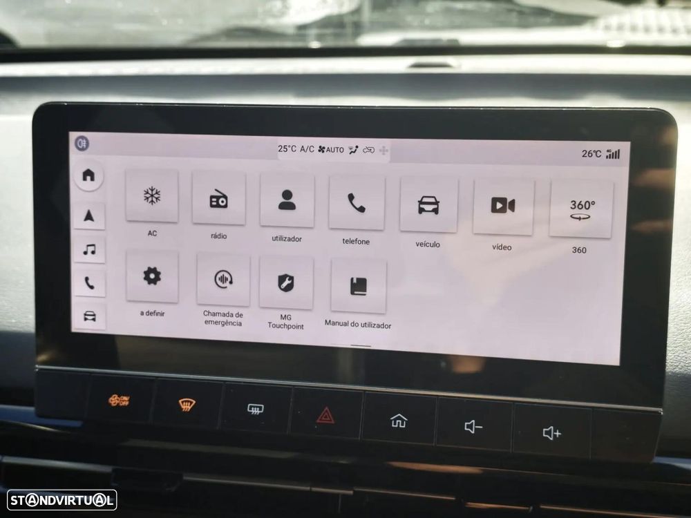 MG MG4 64 kWh Luxury - 24