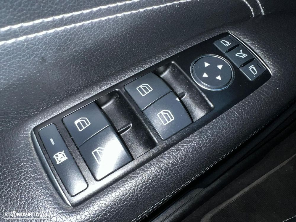 Mercedes-Benz E 350 d 4-Matic AMG Line - 35