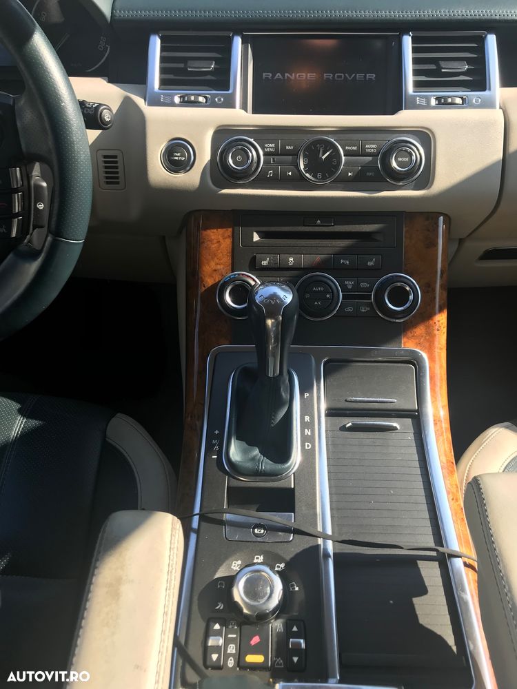 Land Rover Range Rover Sport 3.0 TDV6 Autobiography - 3