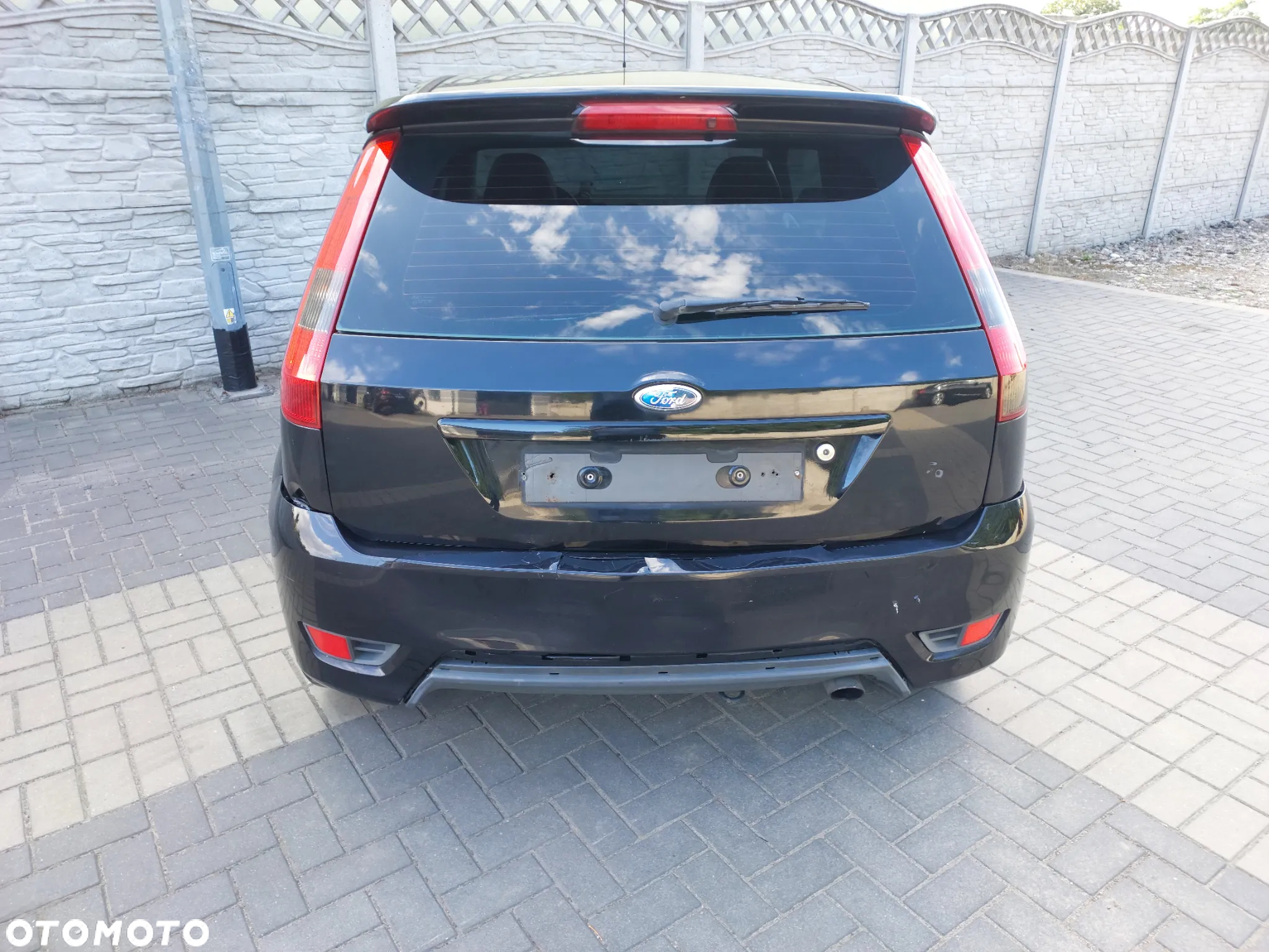 Ford Fiesta 2.0 ST - 14
