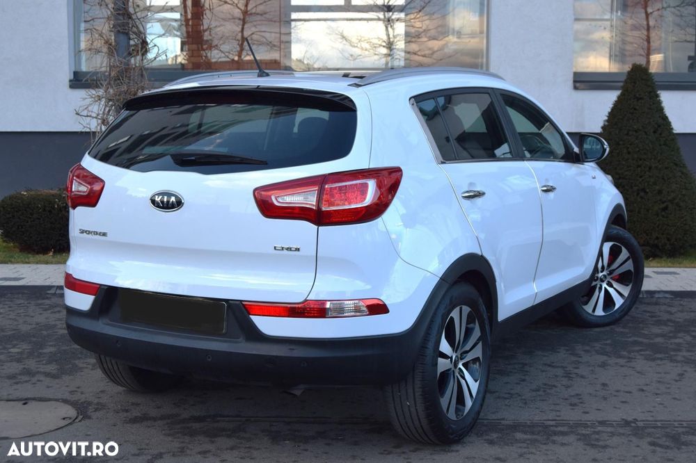 Kia Sportage 2.0 CRDI 4WD Dream-Team Edition - 5