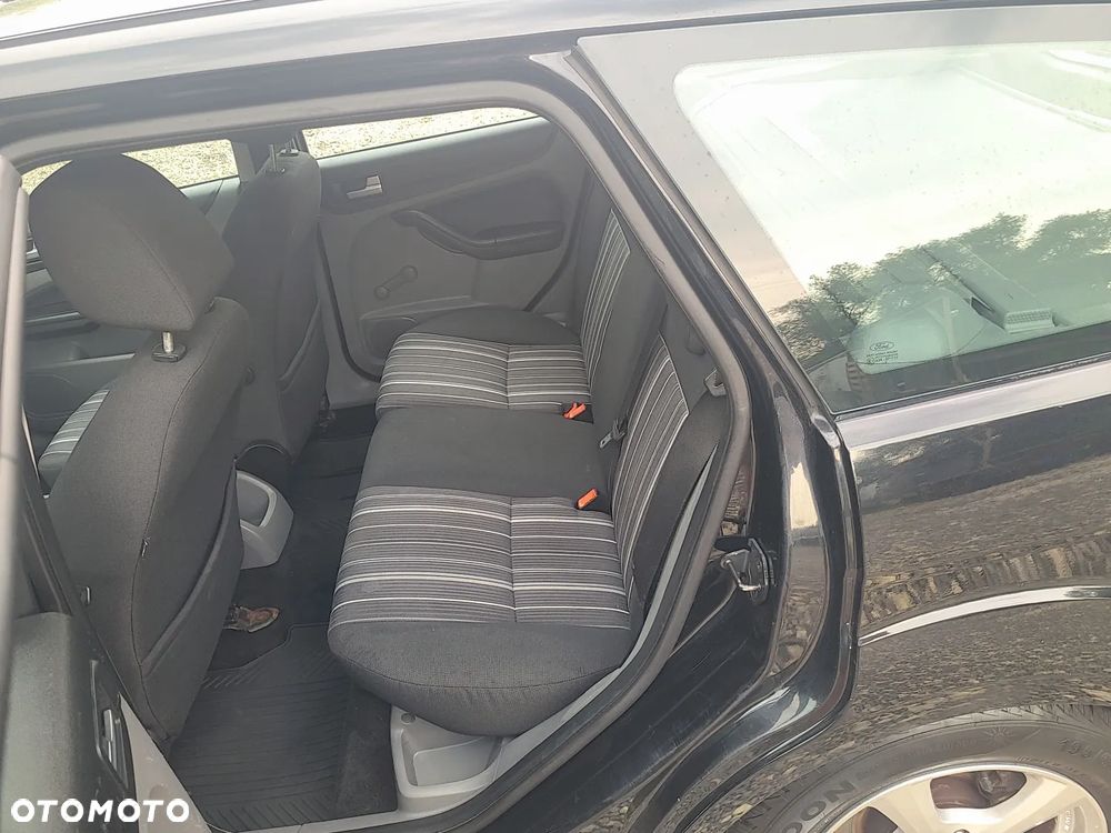 Ford Focus - 17