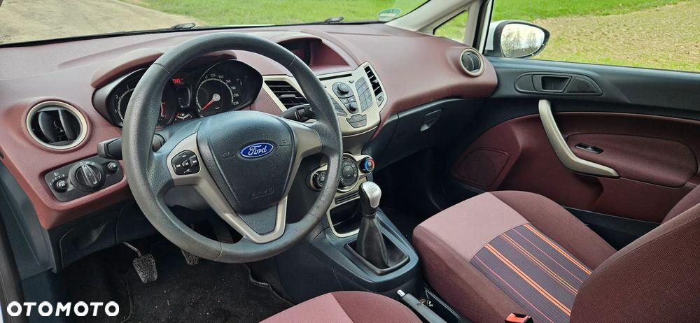 Ford Fiesta 1.25 Ambiente - 10