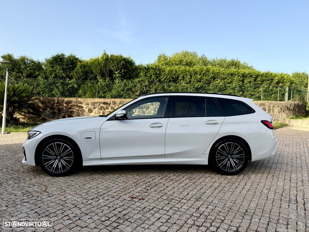 BMW 320 e Pack M Auto - 13