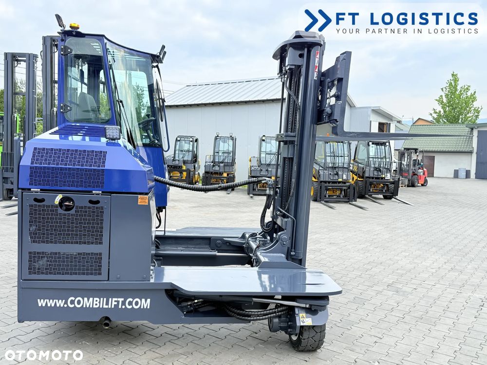 Combilift WÓZEK CZTEROKIERUNKOWY - WIELOKIERUNKOWY | COMBILIFT C4500S | GAS | TRIPLEX 5550MM | POZYCJONER WIDEŁ | WOLNY SKOK | NOWE OPONY | PO SERWISIE | STAN IDEALNY | Szeroka oferta wózków czterokierunkowych i bocznych, dopasowanych do różnorodnych potrzeb i zastosowań - 28