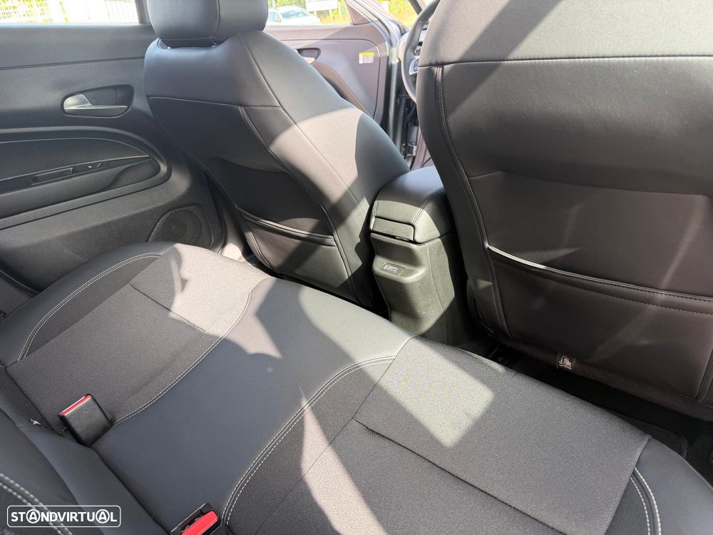 Jeep Avenger 1.2 e-Hybrid Altitude DCT - 33