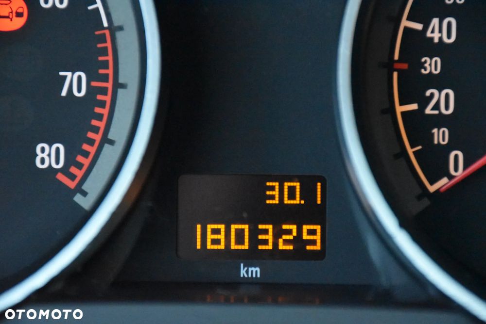 Opel Astra GTC 1.6 Edition 111 Jahre - 16