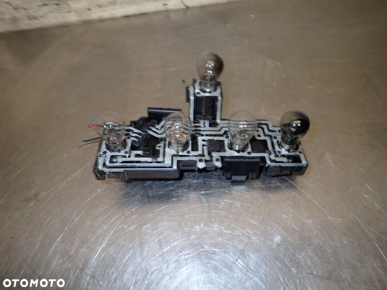WKŁAD LAMPY PRAWY TYŁ VOLKSWAGEN PASSAT B5 FL 1.9TDI 3B9945258B - 1