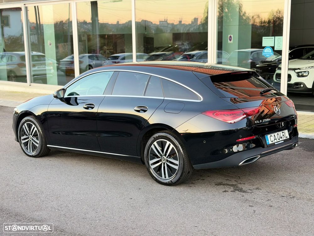 Mercedes-Benz CLA 250 e Shooting Brake Progressive - 12