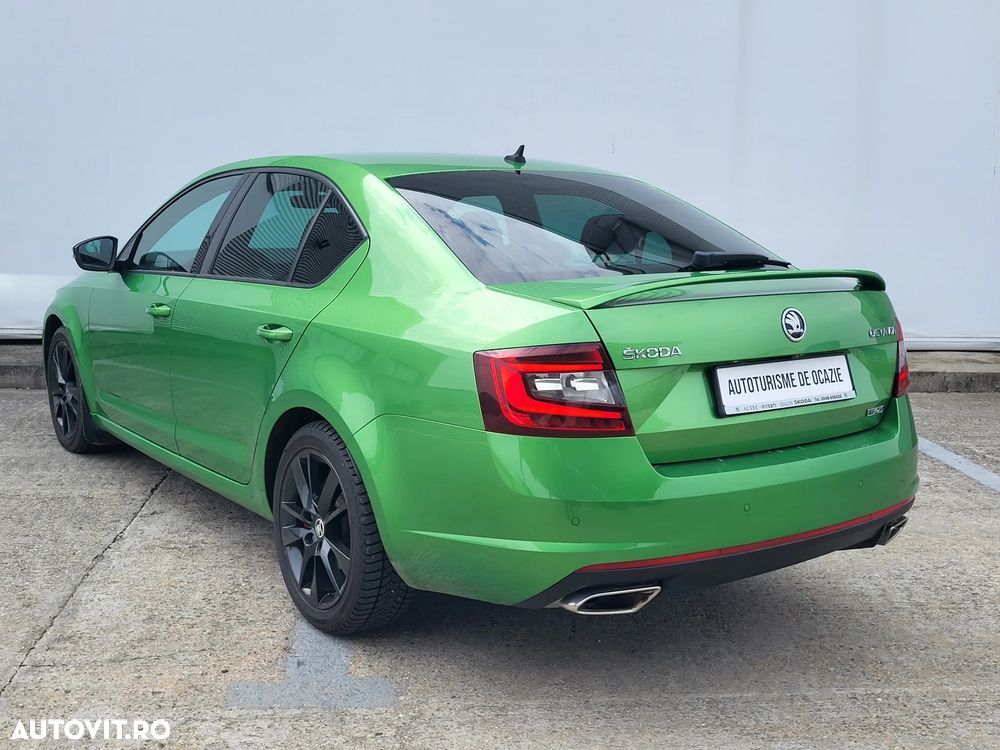 Skoda Octavia 2.0 TSI DSG RS - 4