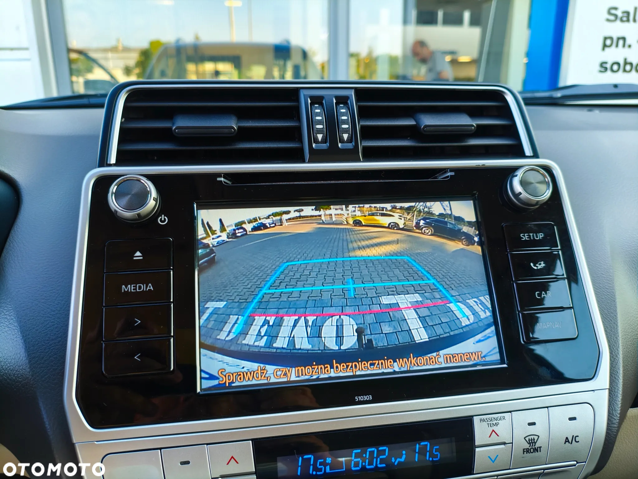 Toyota Land Cruiser LC 2.8 D-4D Executive - 22