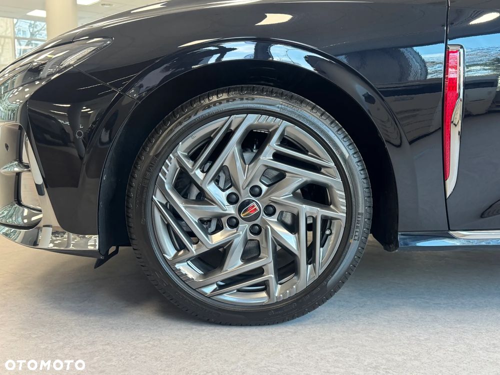 Hongqi H6 2.0T Deluxe - 4