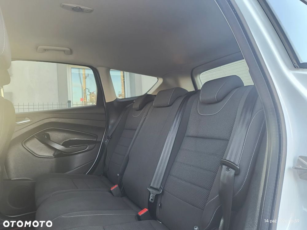 Ford Kuga 1.6 EcoBoost 2x4 Trend - 17