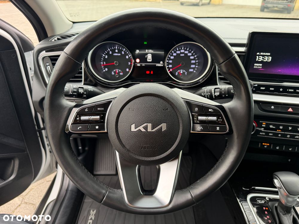 Kia XCeed - 12