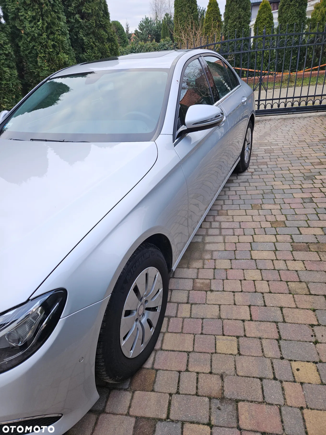 Mercedes-Benz Klasa E 220 d 9G-TRONIC - 2