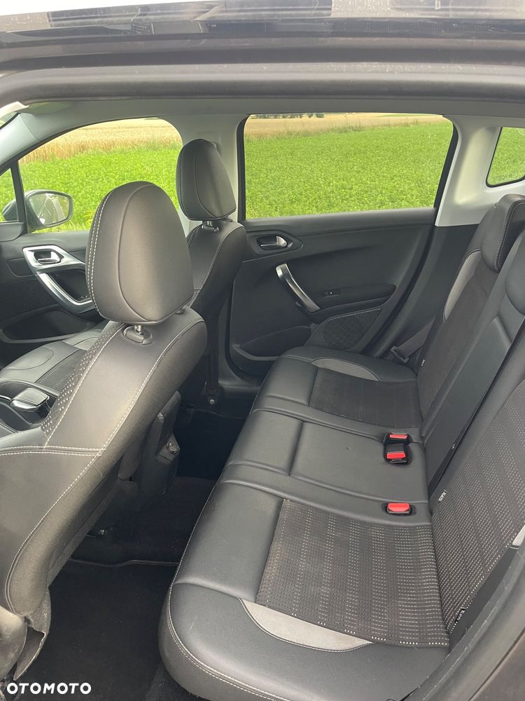 Peugeot 2008 - 7