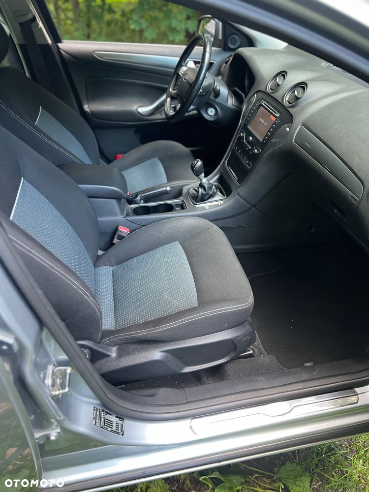 Ford Mondeo 2.0 TDCi Titanium - 15