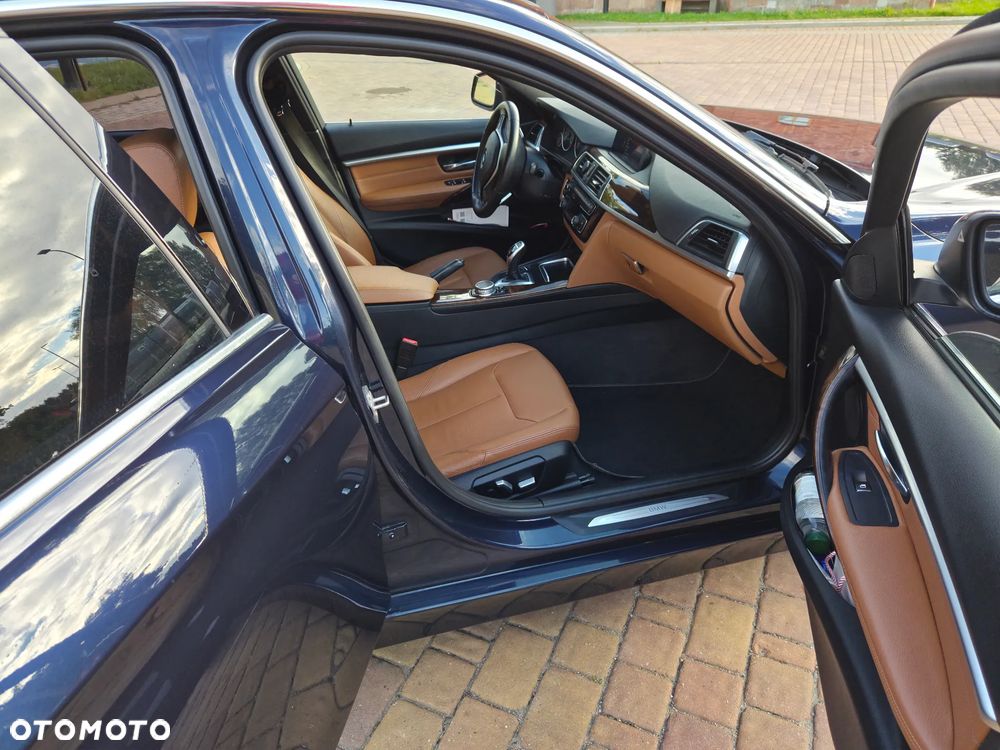 BMW Seria 3 328i Luxury Line - 11