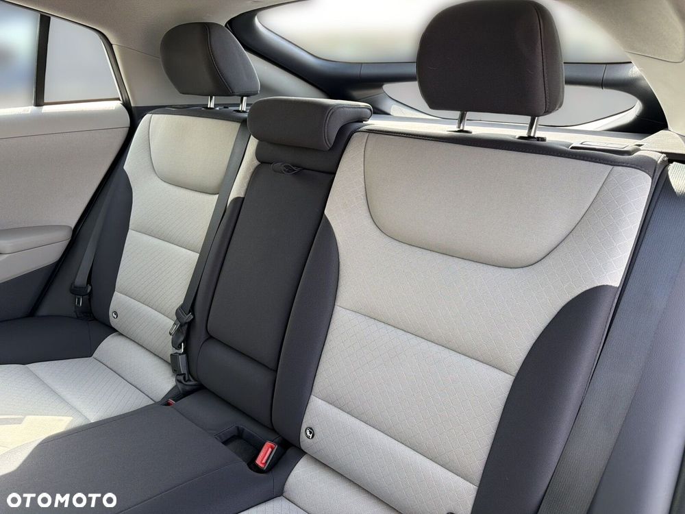 Hyundai IONIQ Hybrid Premium - 18