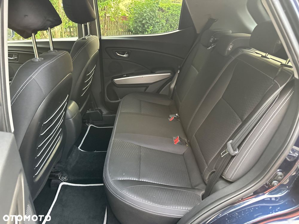 SsangYong/KGM Tivoli 1.6 Crystal Base - 16