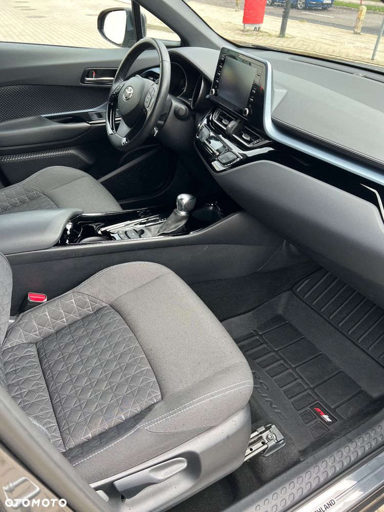 Toyota C-HR 2.0 Team Deutschland - 10