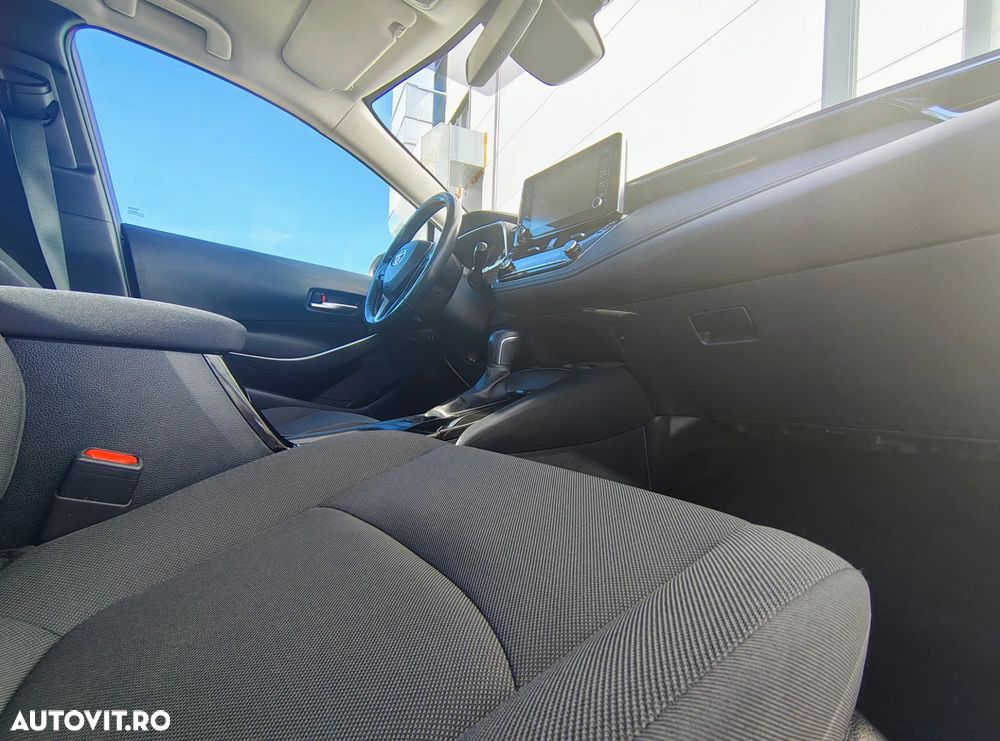 Toyota Corolla 1.8 HSD Business - 6