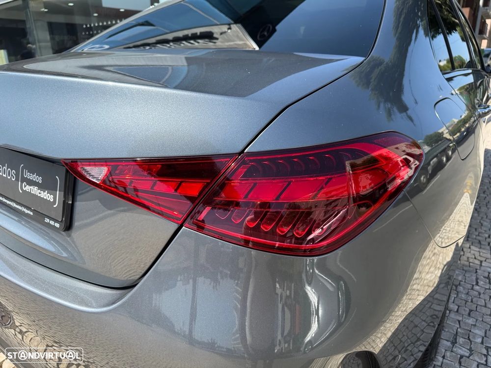 Mercedes-Benz C 300 de AMG Line - 13
