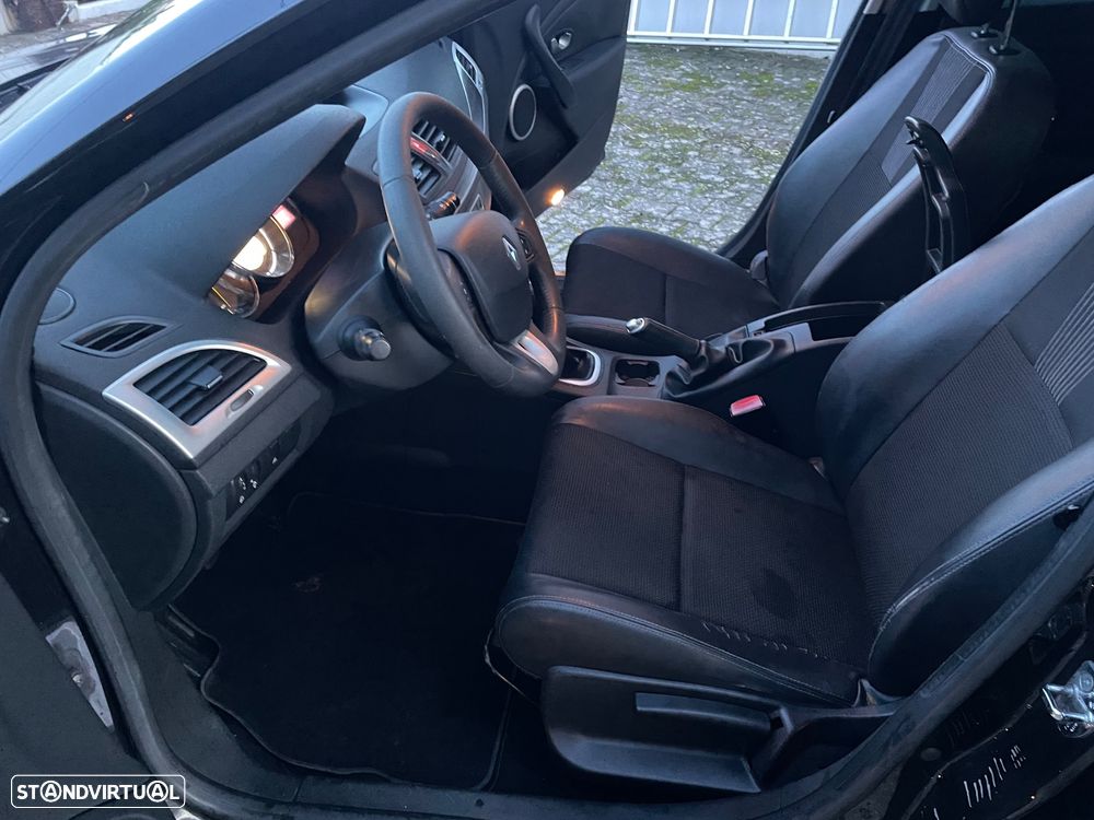 Renault Mégane Sport Tourer 1.5 dCi Dynamique - 29