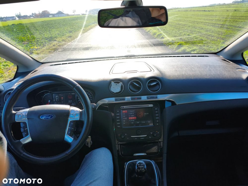 Ford S-Max - 8