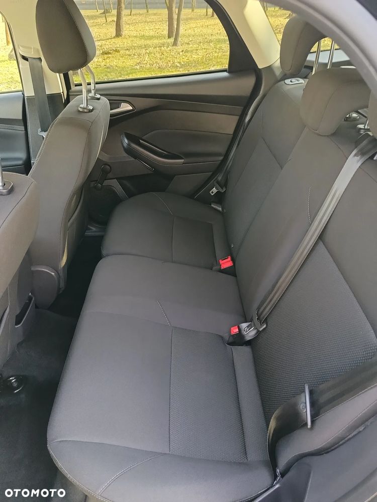 Ford Focus - 13