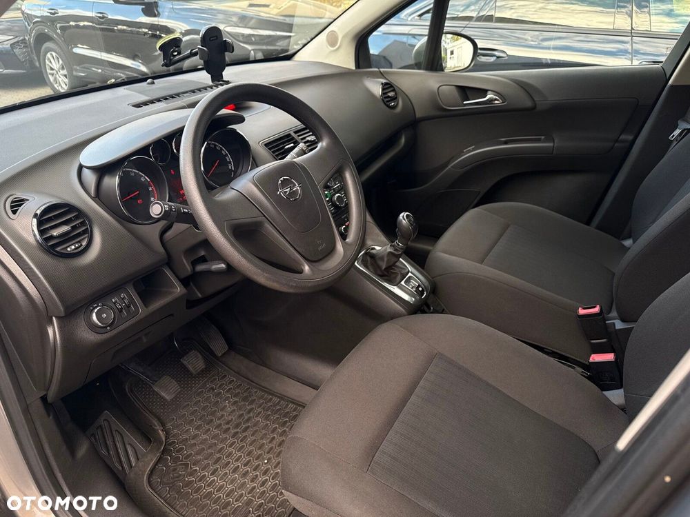 Opel Meriva - 11