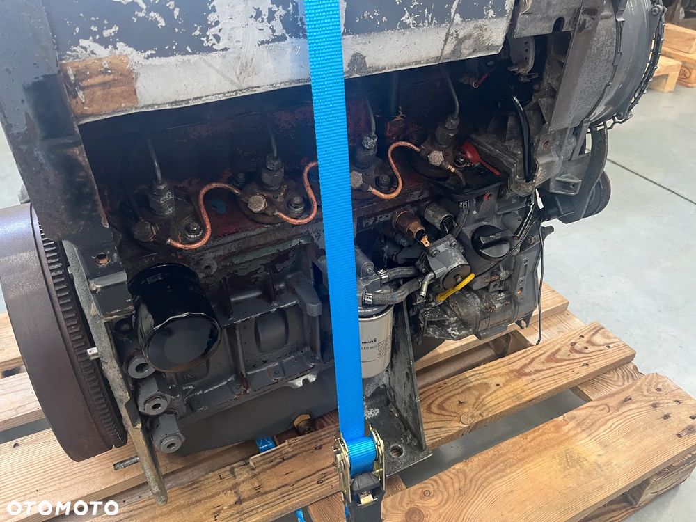 SILNIK DEUTZ BF4L 1011F BF 4L 1011 F turbo 55,5KW 11381netto - 9