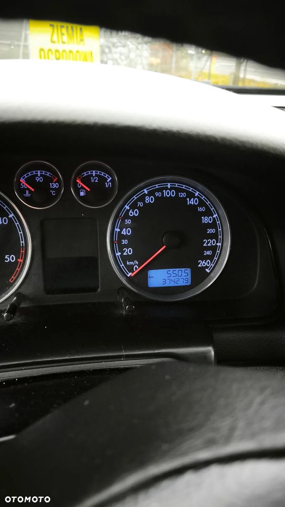 Volkswagen Passat 1.9 TDI Comfortline - 25