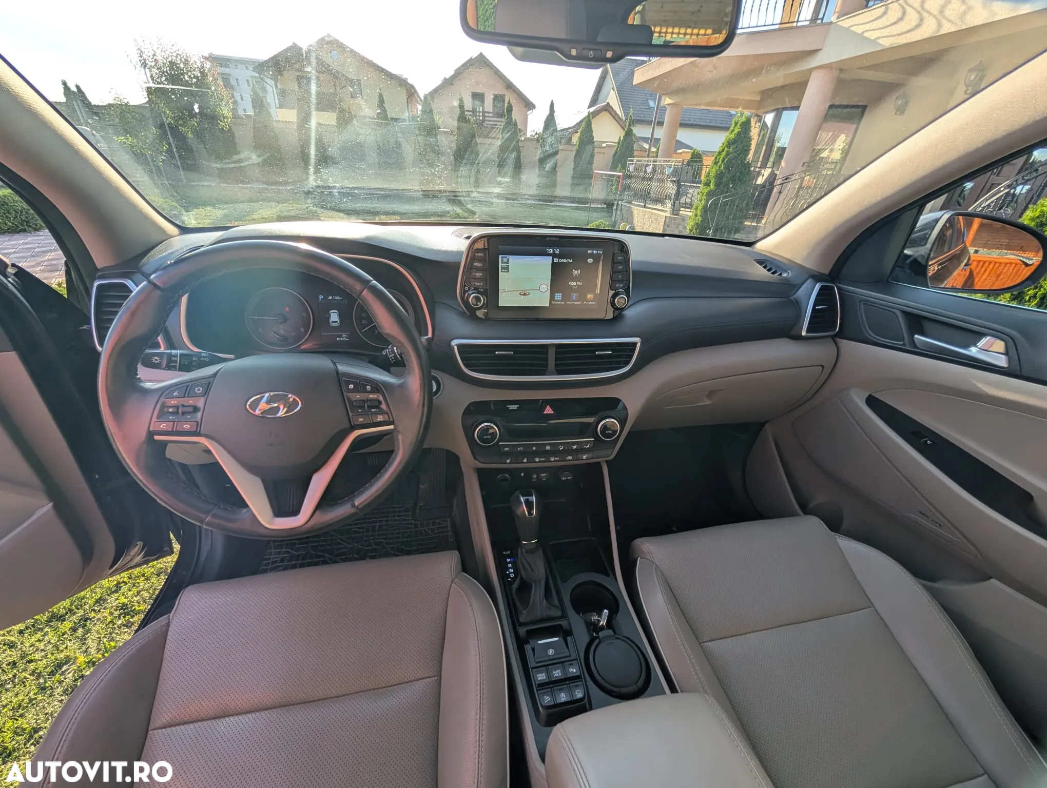 Hyundai Tucson 2.0 CRDI 4WD 8AT Luxury - 8