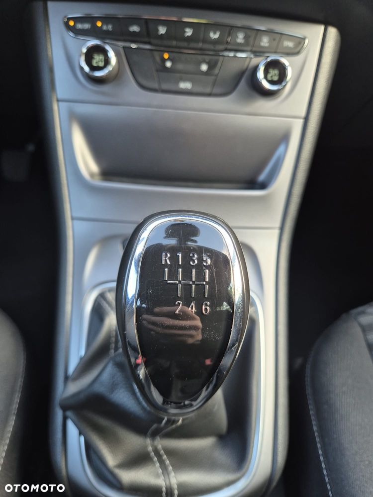 Opel Astra 1.6 CDTI Sport - 24
