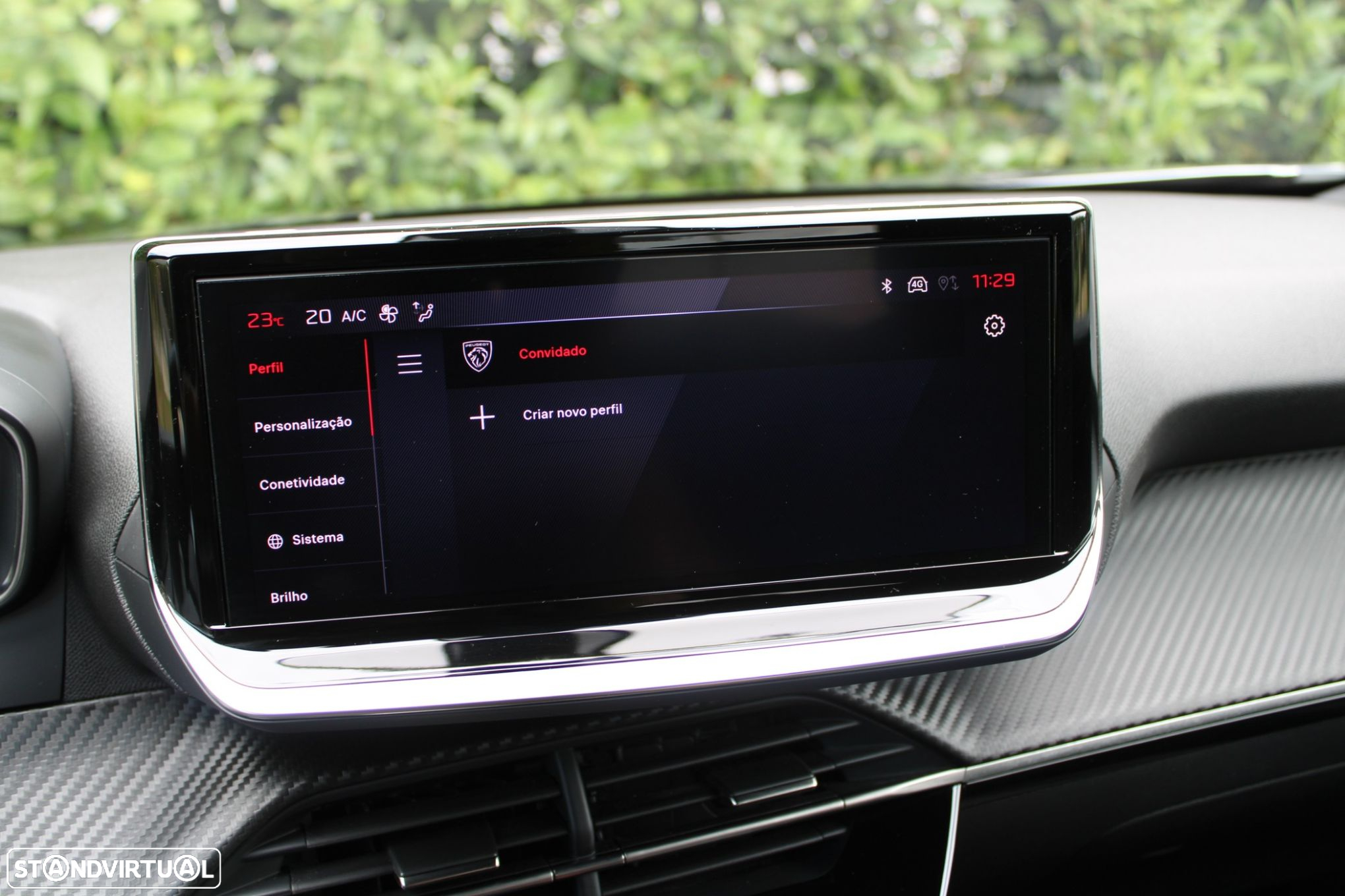 Peugeot 2008 1.2 PureTech Allure Pack - 17