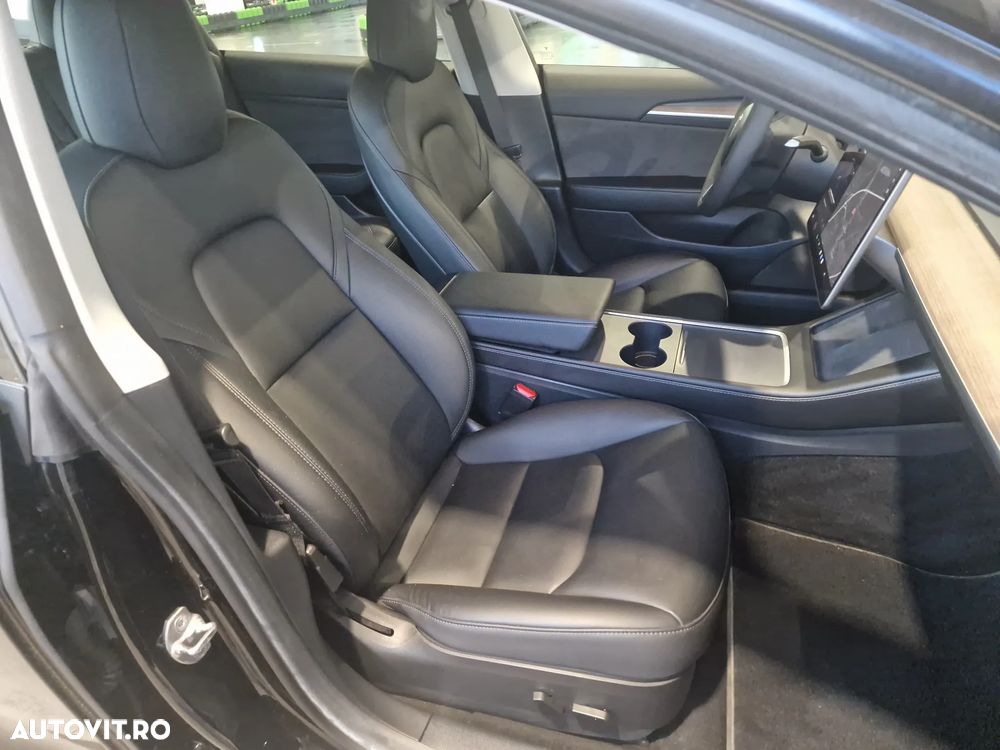 Tesla Model 3 Langstreckenbatterie Allradantrieb Dual Motor - 22