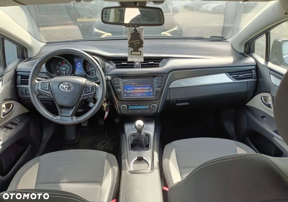 Toyota Avensis 2.0 D-4D Active Business - 10