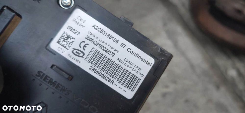 STACYJKA CZYTNIK KART KARTA RENAULT MEGANE III - 3