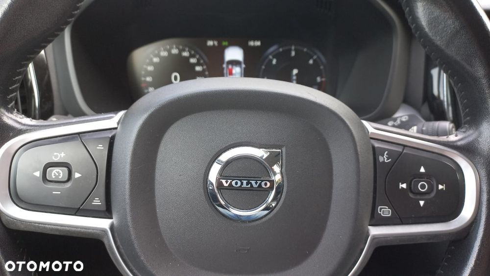 Volvo XC 60 D4 Geartronic Momentum Pro - 11