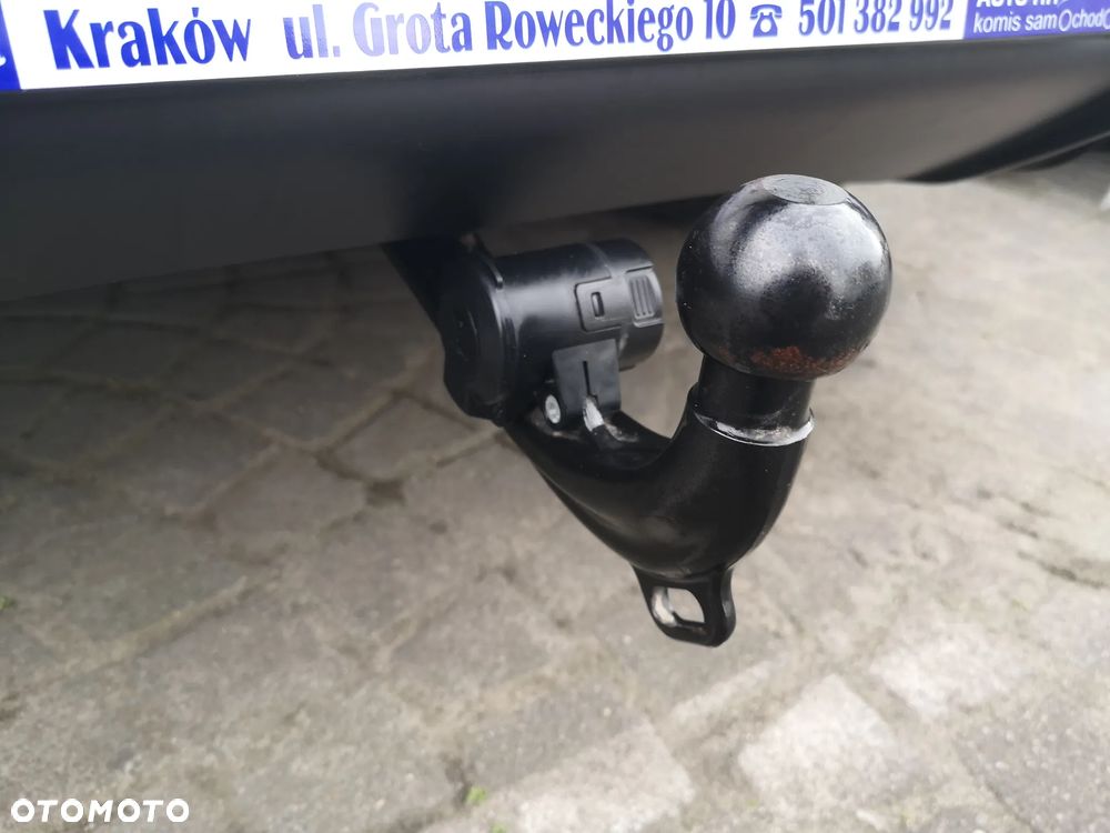 Porsche Macan T - 35